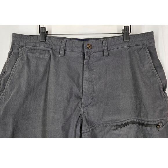 THE NORTH FACE MEN'S CHARCOAL ZIPPER LEG POCKET GRAY 8" SHORTS – SIZE 36 - Picture 9 of 13